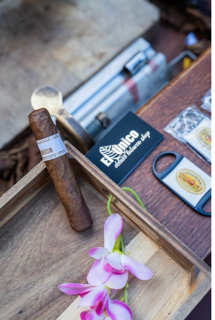 Live Cigar Rolling Show cu Trabucuri Cubaneze